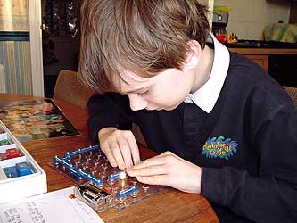 'Join all the pieces to make the circuit work' 'Join all the pieces to make the circuit work'