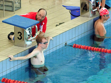 Oliver prepares for the qualifying heats