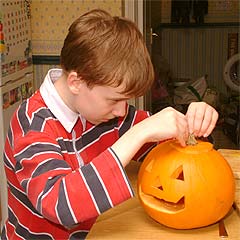'It's a spooky night, tonight!' 'It's a spooky night, tonight!'